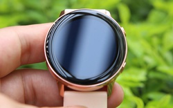 Samsung Galaxy Watch Active: Thiết kế gọn, không bị cấn tay