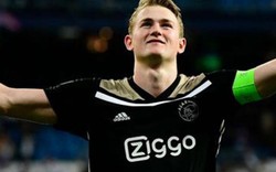 Dẫn dắt đồng đội hạ Tottenham, thủ quân Ajax lập siêu kỷ lục