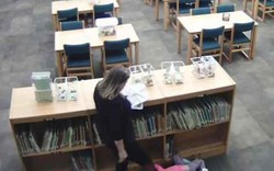 Mỹ: Sốc khi thấy giáo viên đấm đá học sinh thô bạo trong thư viện