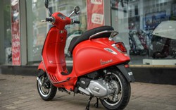 Ngắm 2019 Vespa Primavera S màu đỏ cho mùa hè rực rỡ