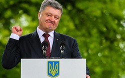 Nóng: Tổng thống Ukraine Poroshenko bất ngờ bị triệu tập thẩm vấn