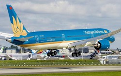 Sức ép thị phần từ Vietjet và BamBoo, Vietnam Airlines làm sao để cất cánh?
