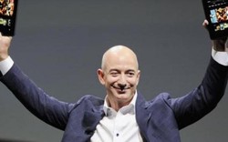 Sốc: "Cày cuốc" cả đời cũng chỉ kiếm được số tiền bằng Jeff Bezos "ngồi chơi" 15 phút