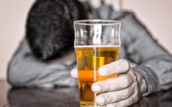Vợ có quyền đưa chồng đi cai nghiện rượu?