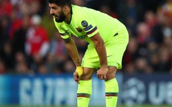 Quen thói chơi xấu khi trở về Anfield, Suarez nhận "mưa gạch đá"