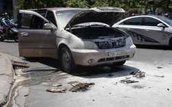 Khánh Hòa: Đang chạy trên đường, ô tô 7 chỗ bất ngờ bốc cháy