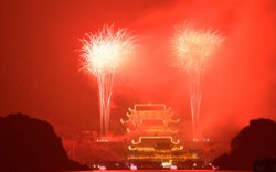 Vesak 2019: Huyền ảo màn pháo hoa tại chùa Tam Chúc