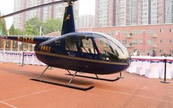 Đại gia TQ bị “ném đá” vì đến trường con gái lớp 1 bằng trực thăng
