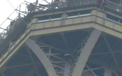 Phát hiện "người nhện" leo trèo bên ngoài, Pháp phong tỏa tháp Eiffel