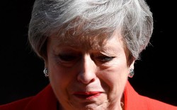 Thủ tướng Anh Theresa May nghẹn ngào khóc tuyên bố từ chức