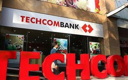 Bất chấp lợi nhuận lên đỉnh, cổ phiếu Techcombank vẫn lao xuống đáy