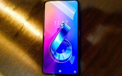 Ra mắt Asus Zenfone 6 Edition 30 với RAM "khủng" 12GB