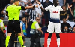 Vì sao trọng tài “bỏ qua” VAR và quyết đoán thổi penalty cho Liverpool?