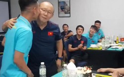 Thầy Park 'bắt' Hồng Duy làm điều hài hước trong ngày sinh nhật