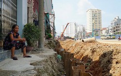 Hà Nội: Đào vỉa hè sâu hàng mét khiến cuộc sống người dân đảo lộn