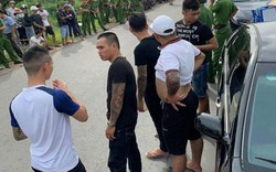 Thông tin chính thức vụ giang hồ xăm trổ vây kín ô tô chở 2 công an tỉnh Đồng Nai