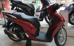 Bảng giá xe máy Honda mới nhất: SH giảm kịch sàn 2 triệu đồng