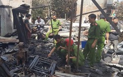 Lâm Đồng: Cháy lớn trong đêm, thiêu rụi 12 ki ốt