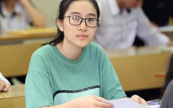 Ảnh: Thí sinh Hà Nội làm thủ tục thi tốt nghiệp THPT 2019