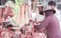 Giá thịt lợn tăng cao: Khâu trung gian chiếm tới 40% giá thành
