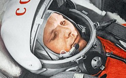 Mỹ trưng tượng người hùng Nga Yury Gagarin