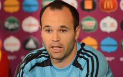 Iniesta không màng tới danh hiệu cá nhân