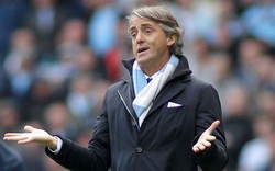 Mancini cáu tiết vì lãnh đạo Man City &#34;kẹo kéo&#34;