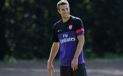 Arsenal đồng ý bán Van Persie cho M.U