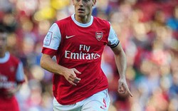 Vermaelen được trao băng đội trưởng Arsenal