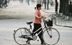 Triều Tiên dỡ lệnh cấm phụ nữ đi xe đạp