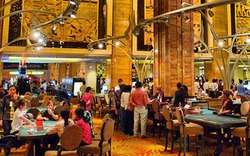 Xâm nhập casino ở Phnôm Pênh: Xem người ta đo sắc máu mặt