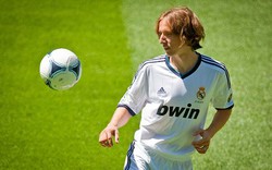 Modric vào Top 10 cầu thủ đắt giá nhất Real