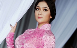 Hoa hậu Nguyễn Thị Huyền đẹp quý phái, mơ màng nét xưa