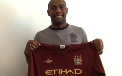 Maicon chính thức gia nhập Man City