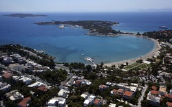 Hy Lạp cho thuê 40 hòn đảo để trả nợ