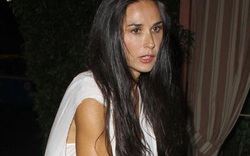 Demi Moore hốc hác, một mực né paparazzi