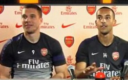 Clip: Chuẩn bị thăm Việt Nam, sao Arsenal tỏ tường món sầu riêng