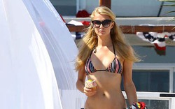 Paris Hilton vẫn sexy và đầy quyến rũ với bikini