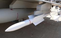 Ấn Độ tích hợp siêu tên lửa đối không cho Su-30MKI