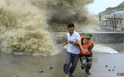 Siêu bão Soulik tấn công Trung Quốc, du khách Việt bị mắc kẹt