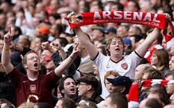 Gần 200 CĐV Arsenal bỏ tiền túi sang VN tiếp sức cho “Pháo thủ”