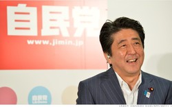 Nhật Bản: Đảng của ông Abe thắng lớn