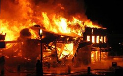 Hạ Long: Cháy tiệm vàng, 5 người tử vong trong đêm