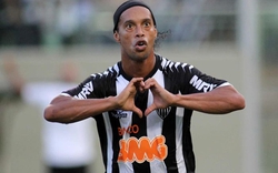 Đầu quân cho Besiktas, Ronaldinho sang Thổ Nhĩ Kỳ “dưỡng già”