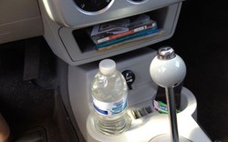 Uống nước để lâu trên ôtô có thể gây ung thư