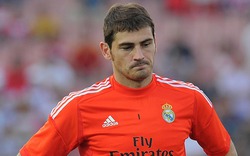 Casillas ngồi dự bị vì… quá lùn?