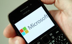 Nokia bất ngờ &#34;bán mình&#34; cho Microsoft