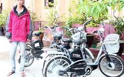 Bắt nhóm chuyên cướp xe đạp điện ở Hà Nội