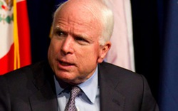 Truyền hình Nga mời McCain lên sóng nói chuyện về Syria