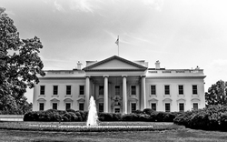 Cuộc sống ở Nhà Trắng: Cô đơn và biệt lập?